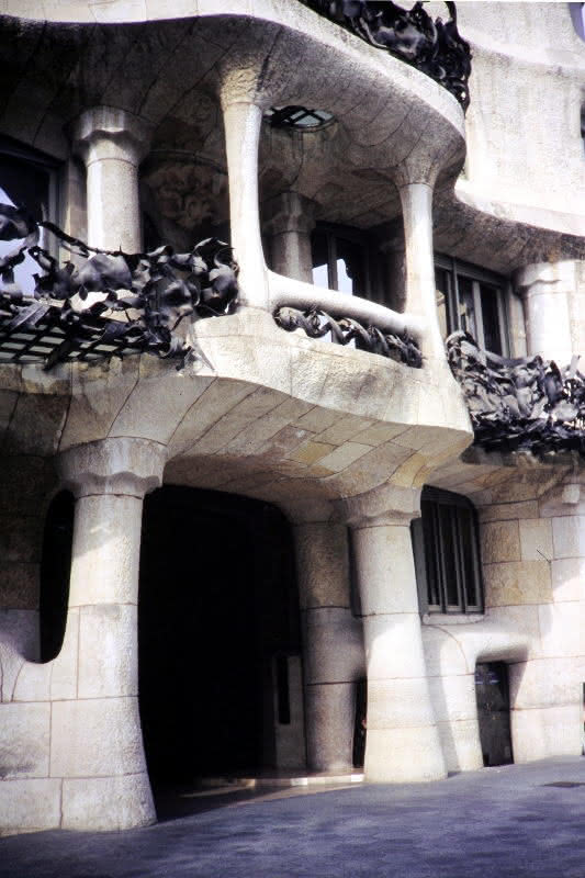 Eingang eines Hauses in Barcelona, Gaudi
